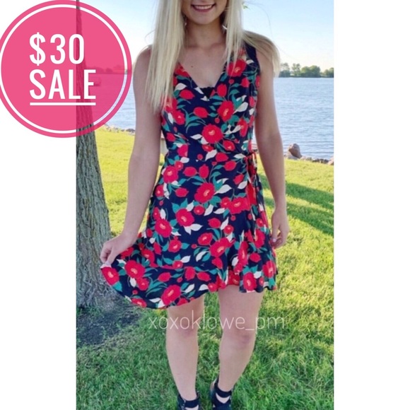 Lush Dresses & Skirts - SALE Red Bold Floral Print Wrap Dress
